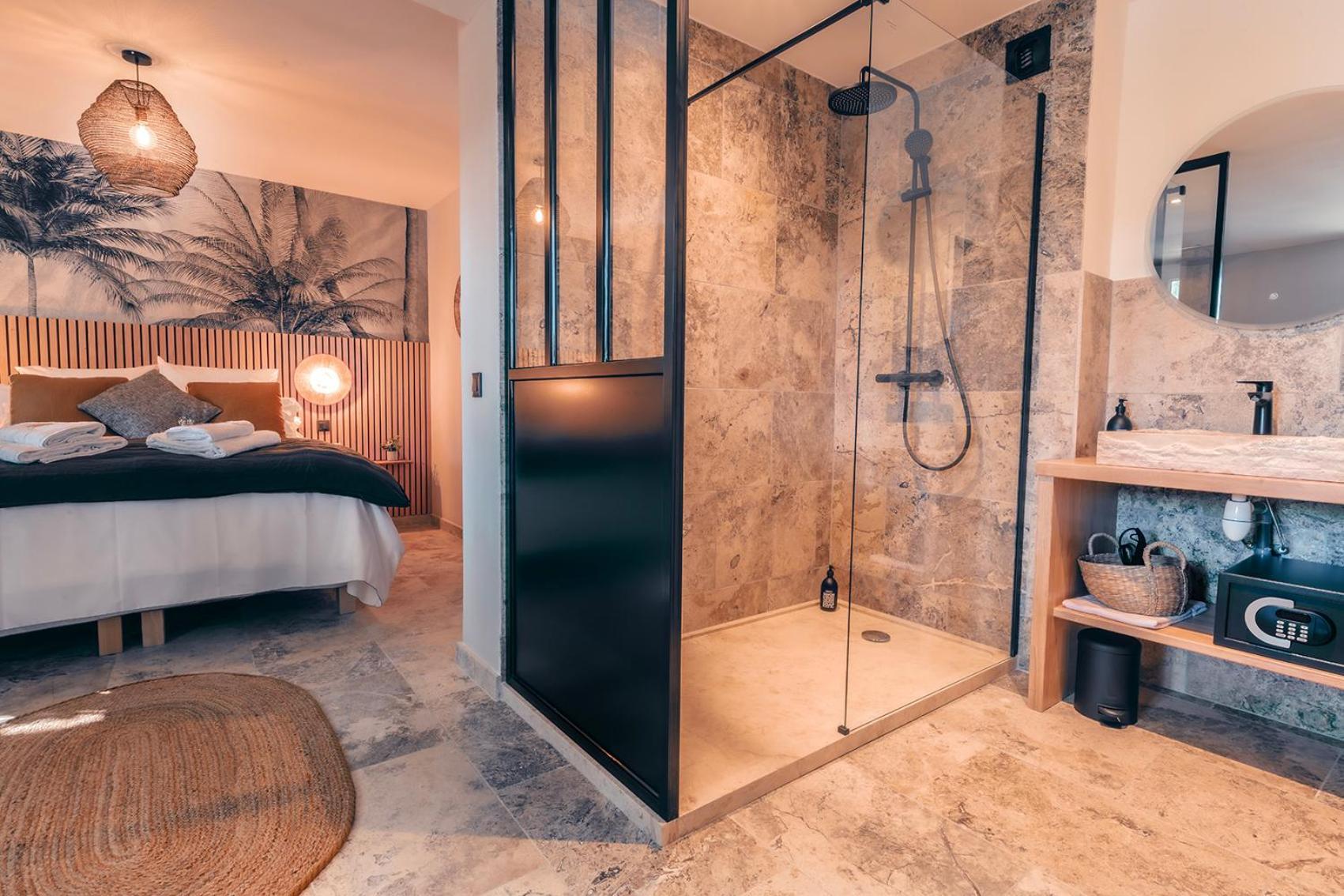 Les Suites De L'Etang Cucuron Zewnętrze zdjęcie