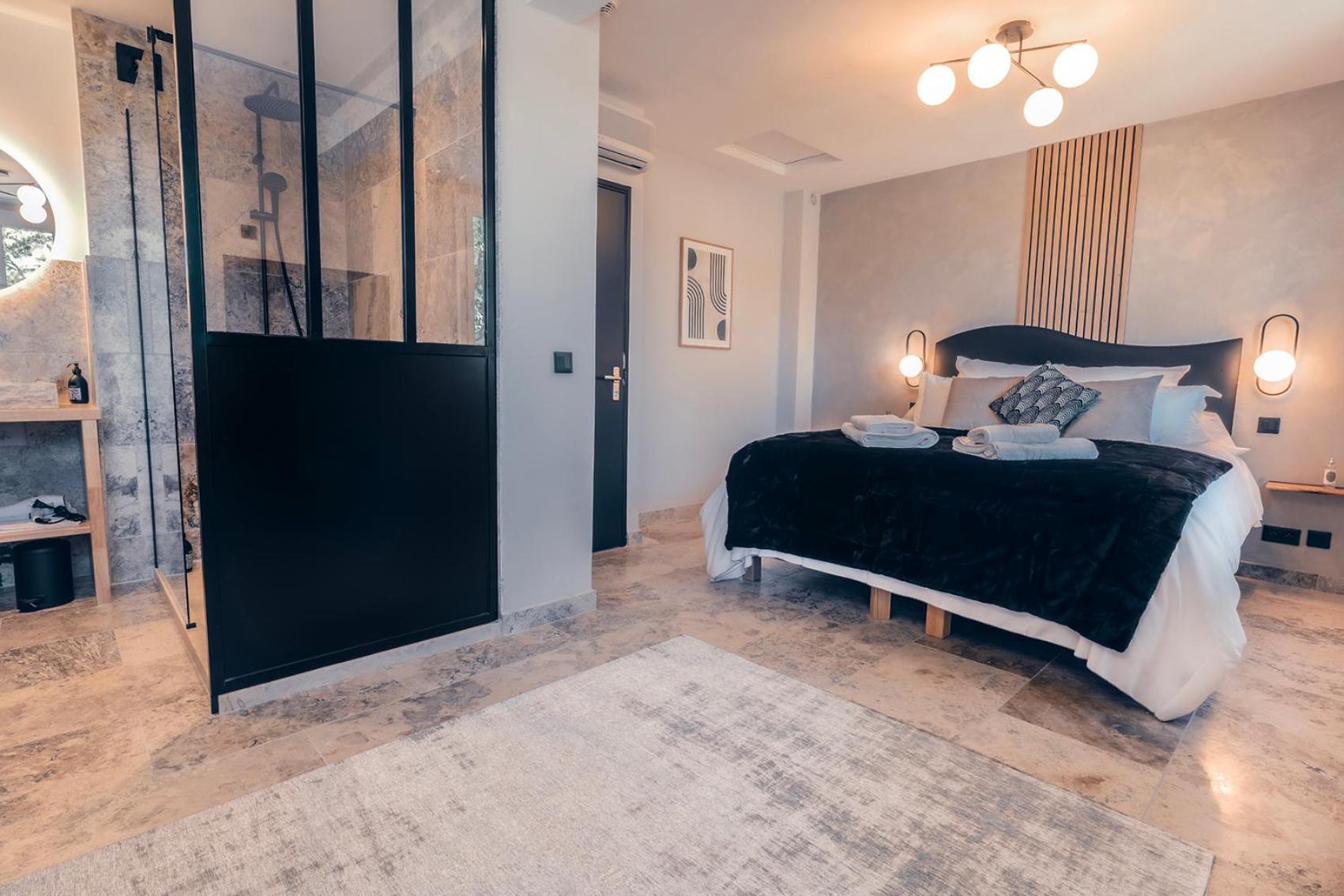 Les Suites De L'Etang Cucuron Zewnętrze zdjęcie